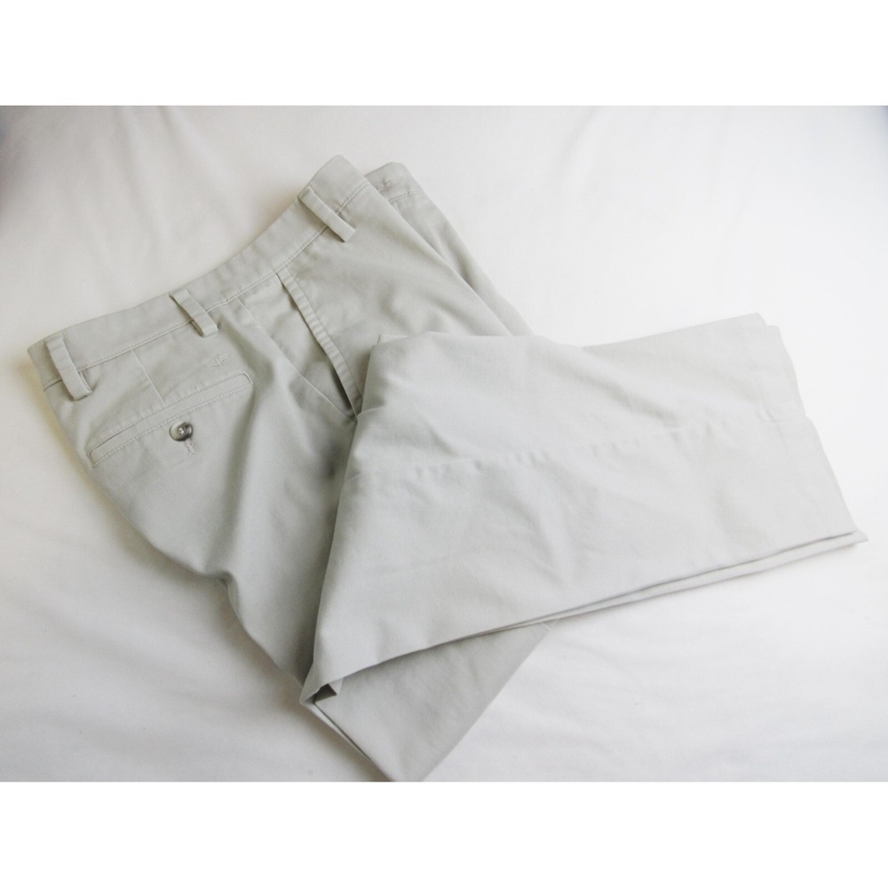 Dockers Pants Classic Fit Stretch Chino Beige Men's Size 32x32 Actual Inseam 31